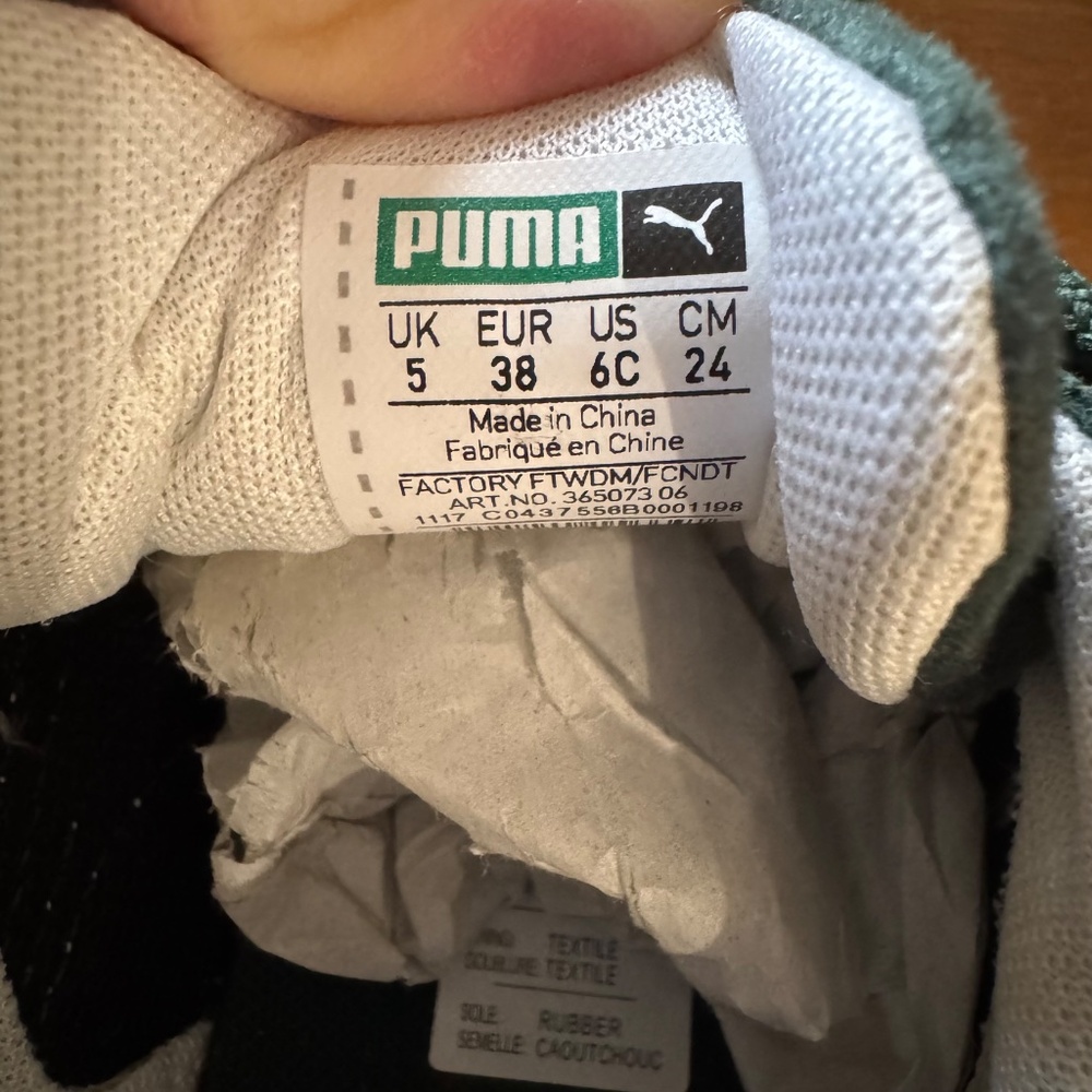 Brand new Puma sneakers - Picture 5 of 5